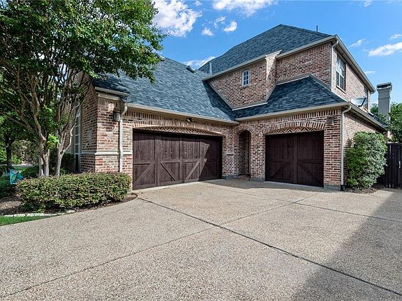 4th image of 1205 Lady De Vance Ln