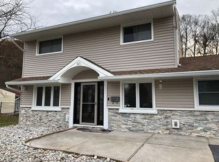 80 Stillwell Rd, Kendall Park, NJ 08824