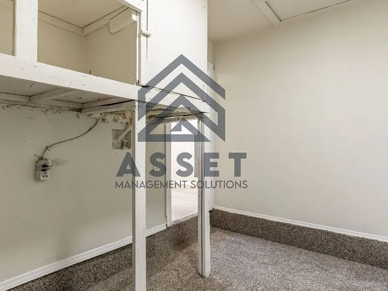 1216 McGregor Dr — Photo 11