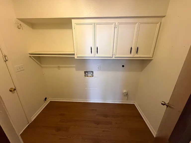 2418 Guerrero Dr — Photo 8