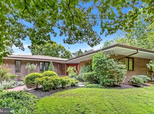2033 Hunter Mill Rd, Vienna, VA 22181
