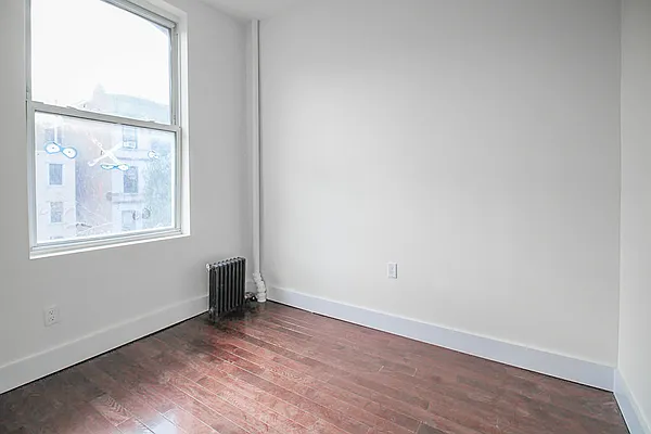 Rented by MySpaceNYC | media 23