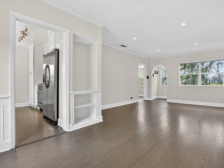 408 Kendall Ave — Photo 7