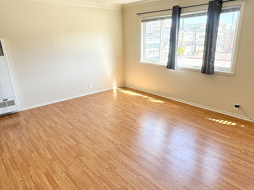 1st image of 401 28th Ave APT 8