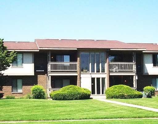 1st image of 803 Garden Cir APT 3A