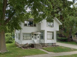 719 Westover St, Oconomowoc, WI 53066