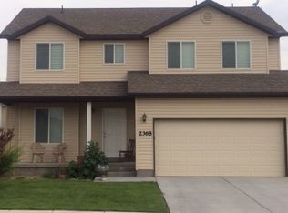 2368 E Ox Yoke Dr, Eagle Mountain, UT 84005