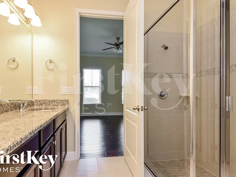 5948 Village Center Dr — Photo 13