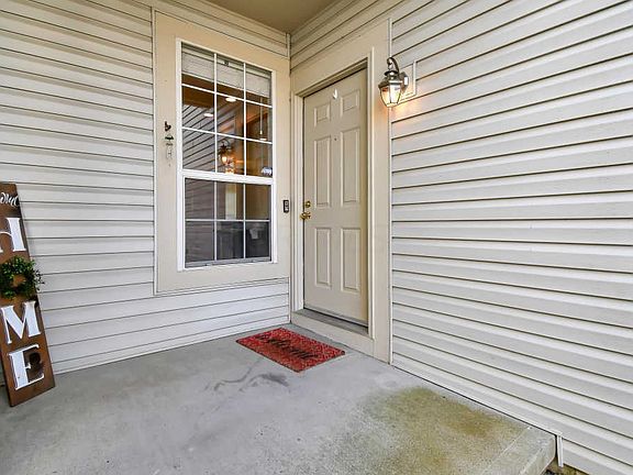 5th image of 2622 Village Pier Ln