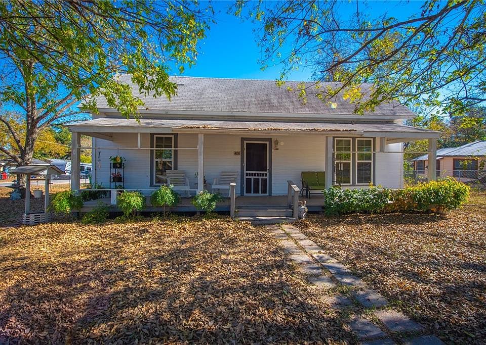 408 N 2nd St, Thorndale, TX 76577 | Zillow