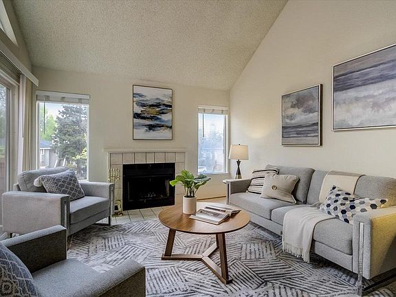 4th image of 357 Tradewinds Dr #90