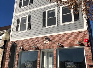 16 W Burlington Ave #2, Westmont, IL 60559