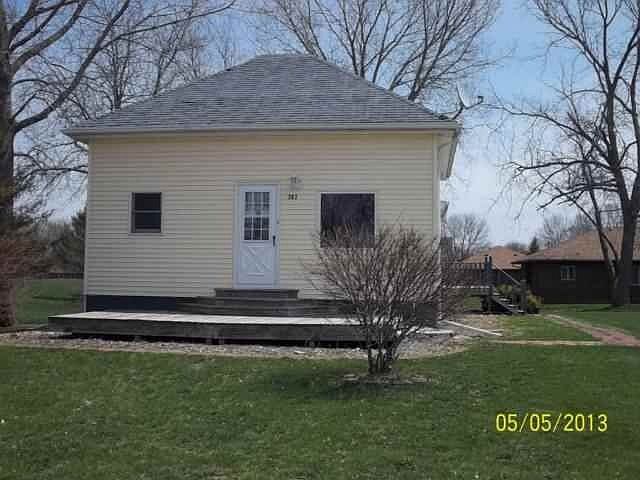 1st image of 303 N Washington St