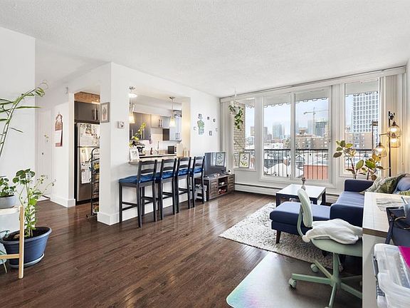 3rd image of 505 N 19th Ave SW #408