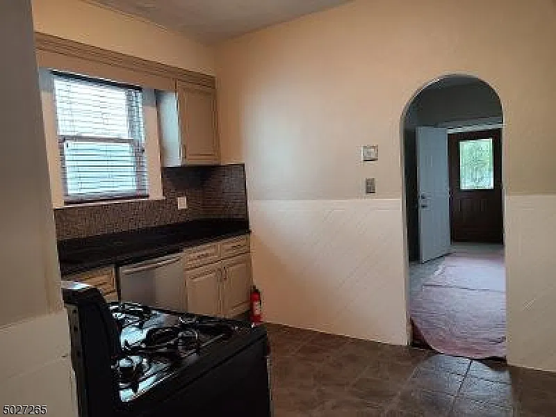 2 bed, $2,350 — Photo 4