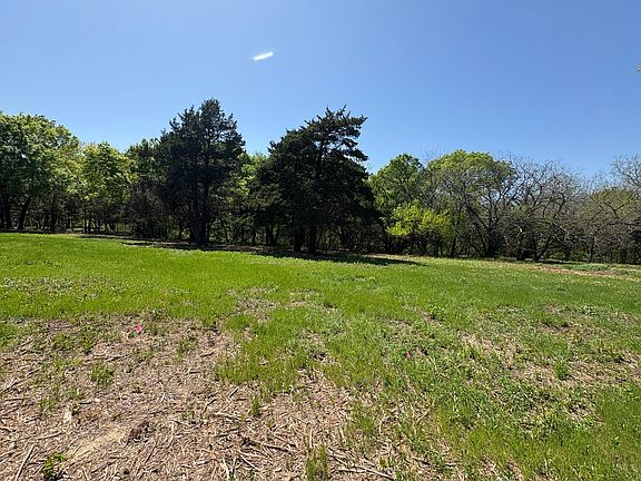 2nd image of 1021 Rockport Rd