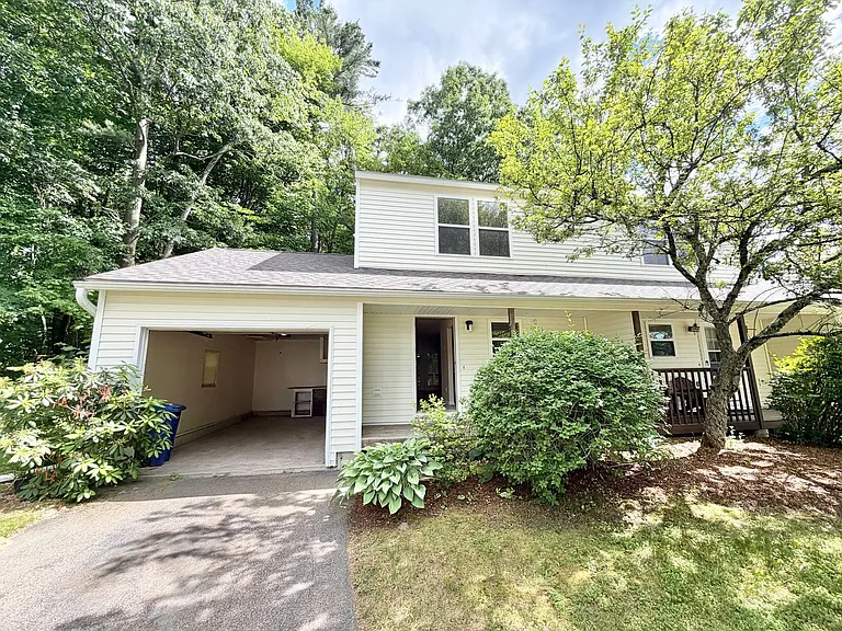 7 Ira Ln — Photo 21