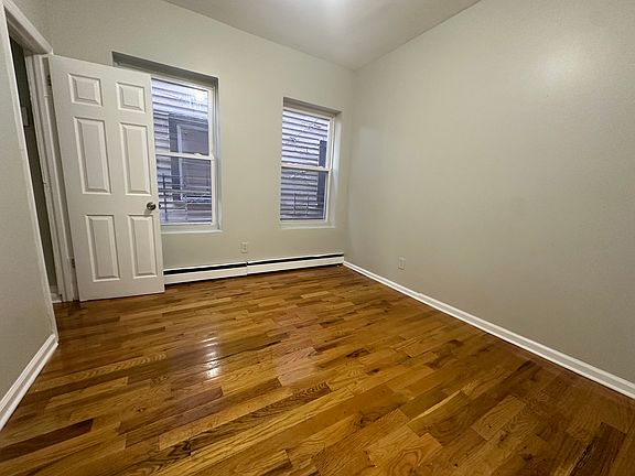 3rd image of 161 S 10th St #1RS