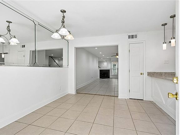 5th image of 1012 Saint Julien Dr #16