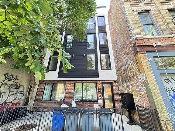 5th image of 727 Dekalb Ave APT 4B
