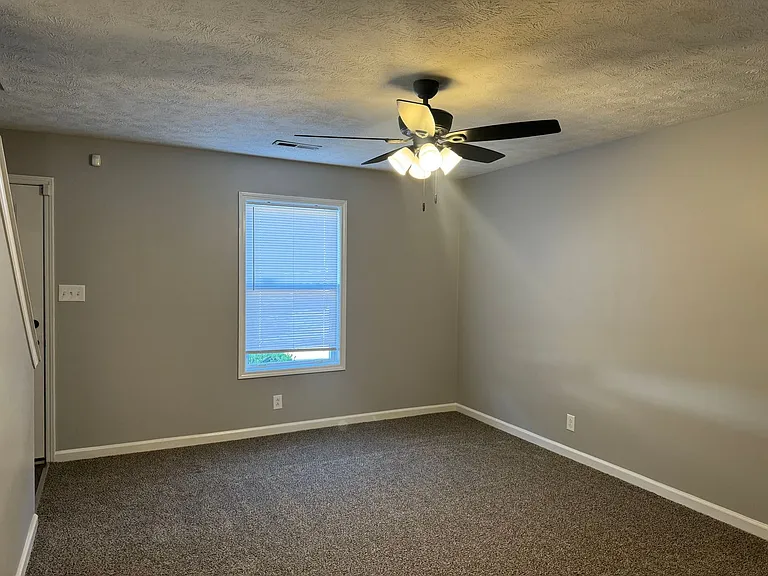 1720 Baltimore Dr — Photo 7
