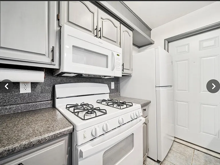 4808 S Victor Ave #A — Photo 10