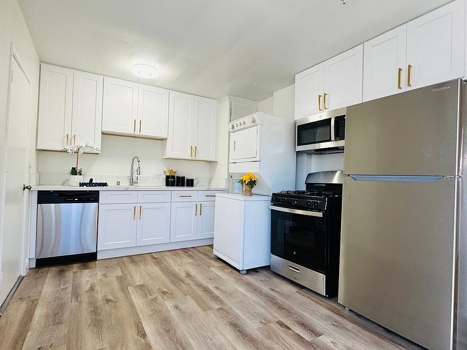 1st image of 3762 36th St