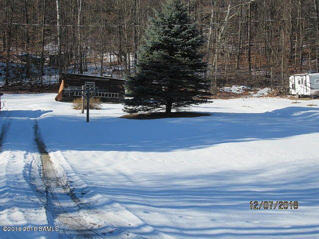 2nd image of 79 Stone St