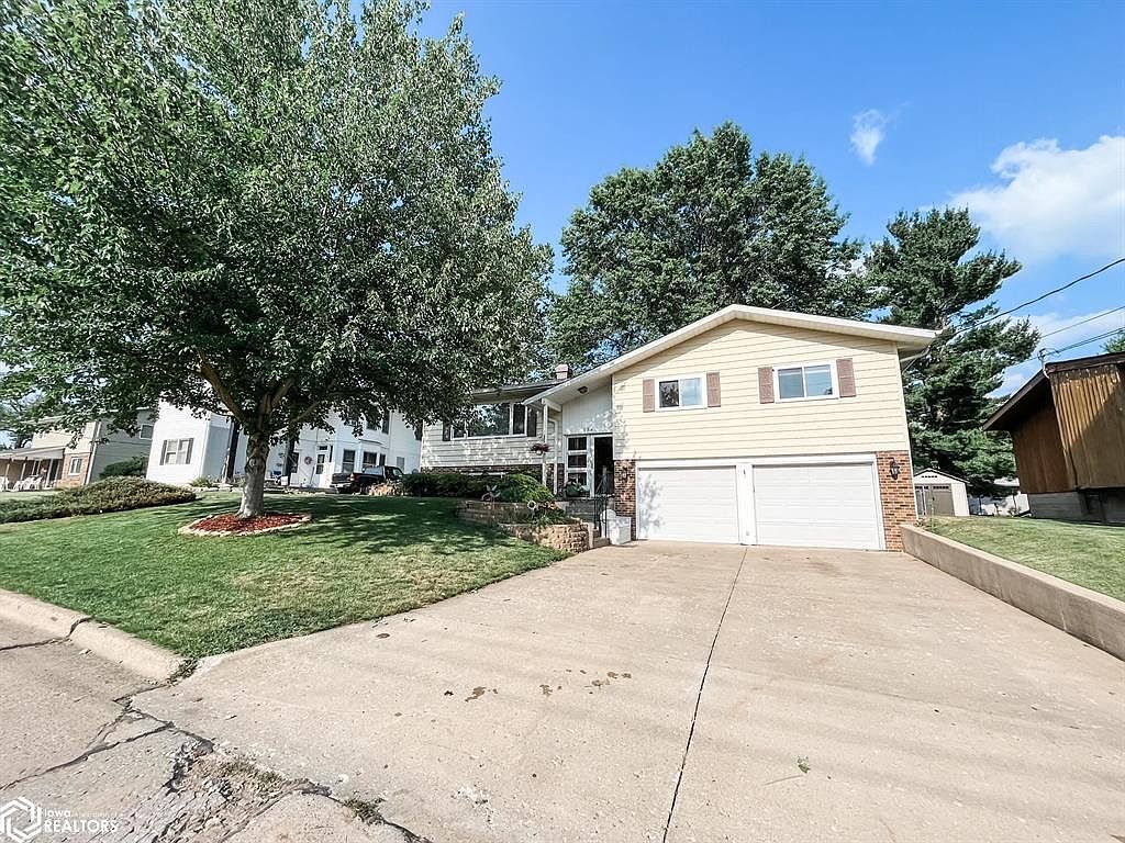 132 Crestview Dr, Burlington, IA 52601 Zillow