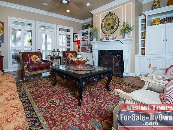 3rd image of 1597 Woodridge Pl