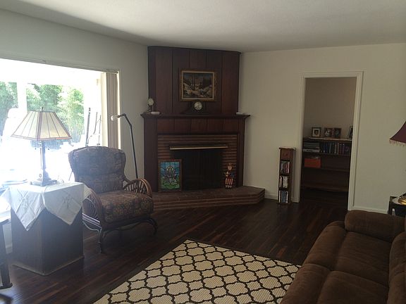 4th image of 8614 Calmosa Ave