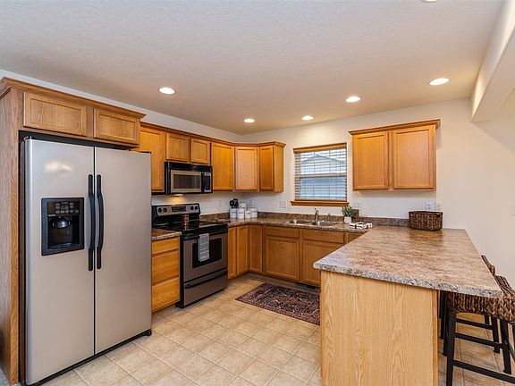 5th image of 179 Alydar Dr