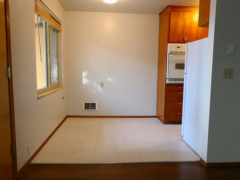 6530 24th Ave NW — Photo 8