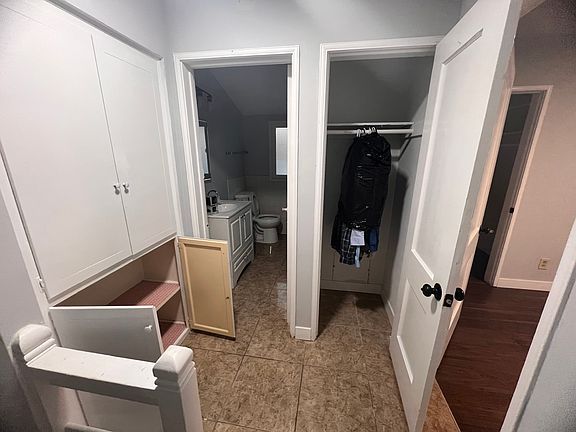 4th image of 2402 Schoolside Ave #2402