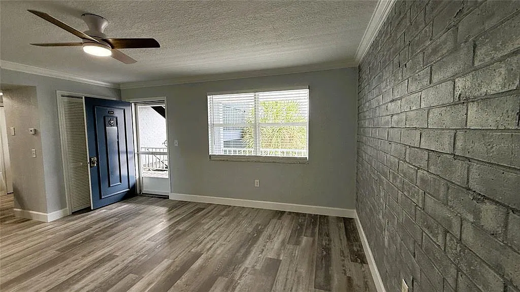 2 bed, 2.0 bath, 845 sqft, $2,100 — Photo 4