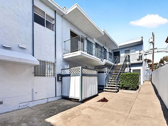 3rd image of 3837 39th St