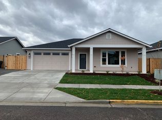 363 Cheney Loop, Central Pt, OR 97502