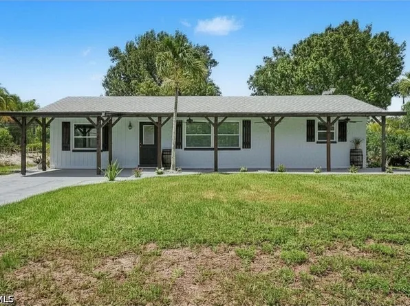 3728 Gasparilla St, Saint James City, FL 33956