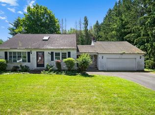 41 Martin Farms Rd, Hampden, MA 01036