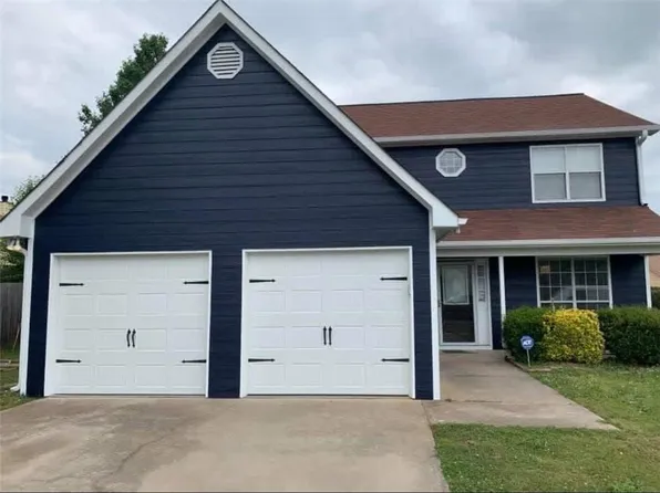 3456 Heartland Dr, Rex, GA 30273