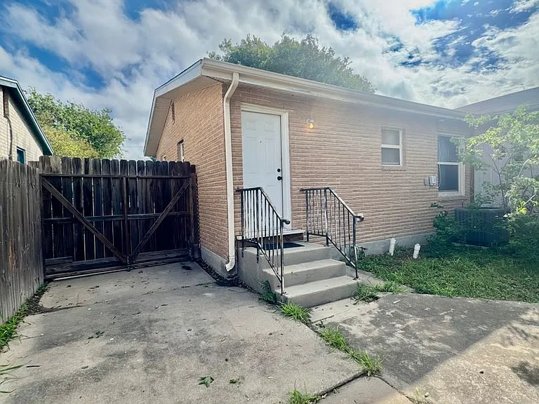 2709 Milo St — Photo 27