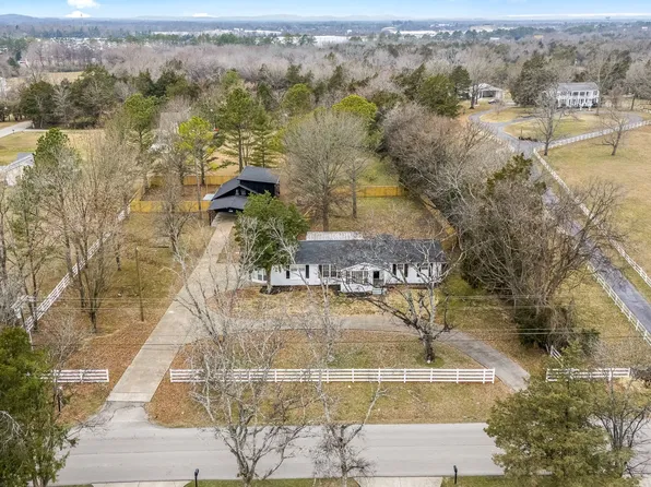 2614 Elam Rd, Murfreesboro, TN 37127
