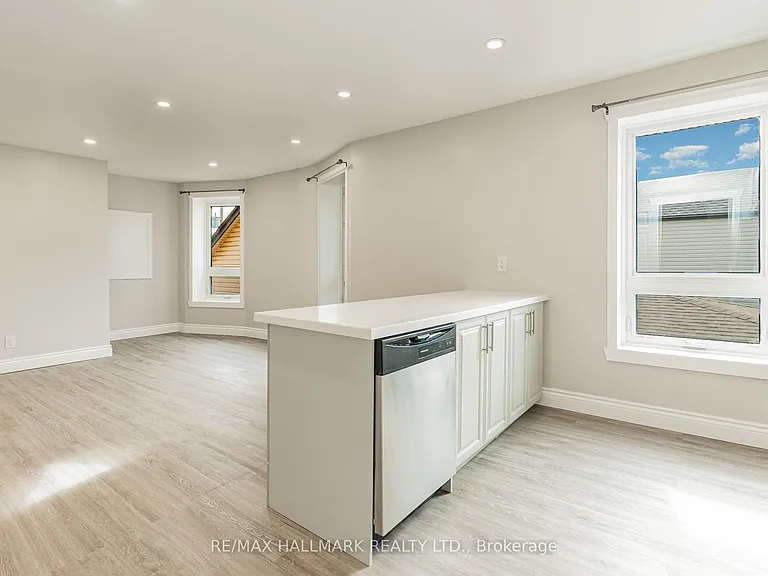 291 Emerald St N #2 — Photo 10