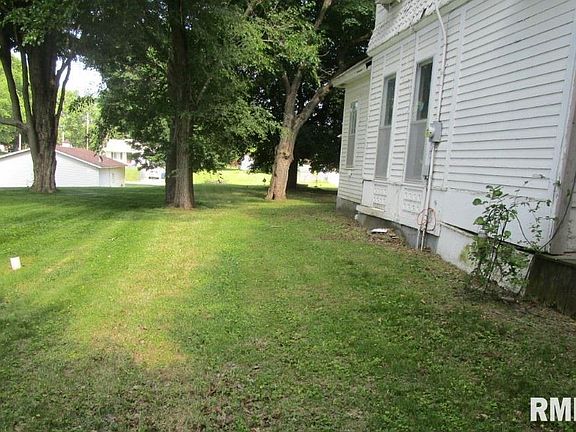 5th image of 504 N College Ave