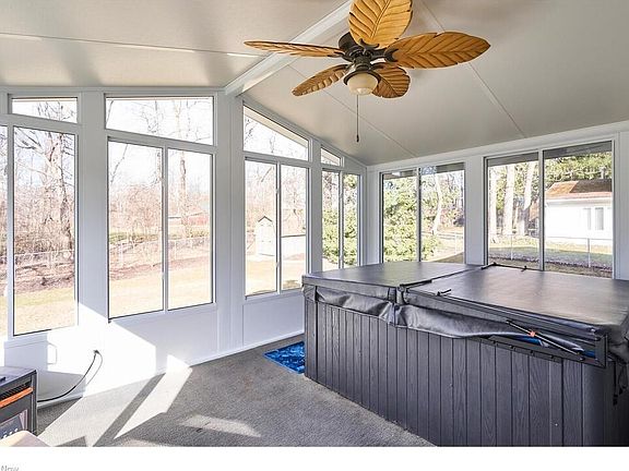 3rd image of 7796 Hidden Hollow Dr