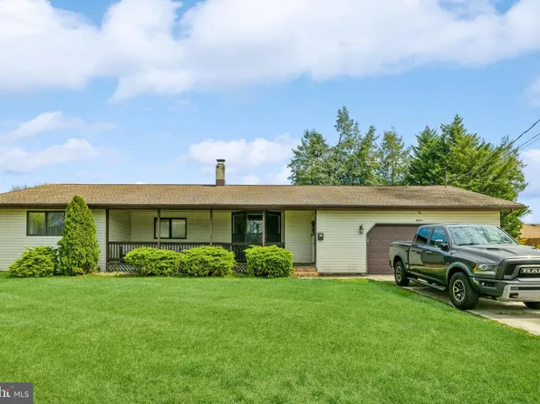 18 Grace Ave, Pennsville, NJ 08070