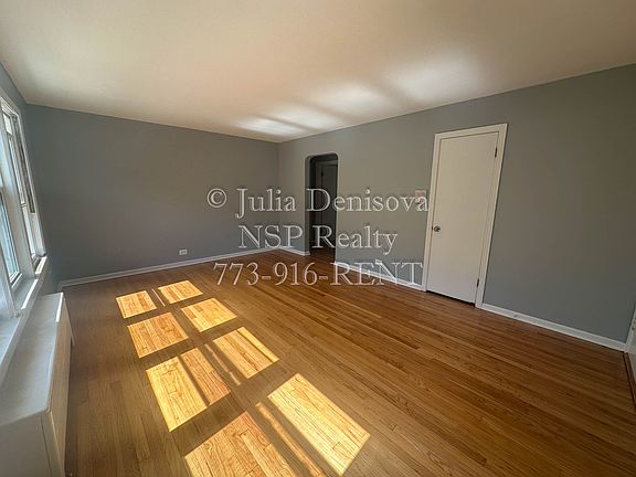 4th image of 6700 N California Ave #2W