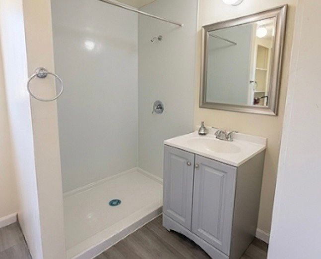 1st image of 4110 Railroad Ave Unit B