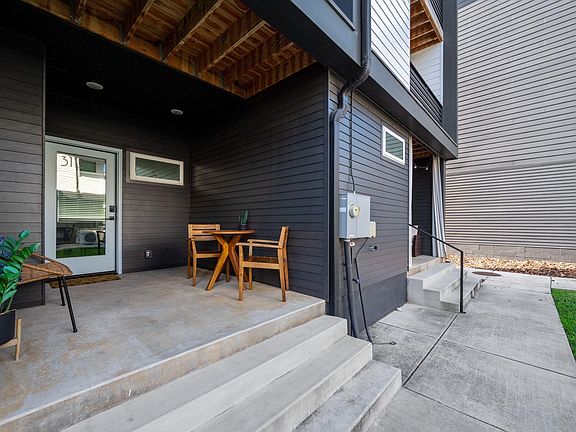 3rd image of 3113 Riverwalk Way