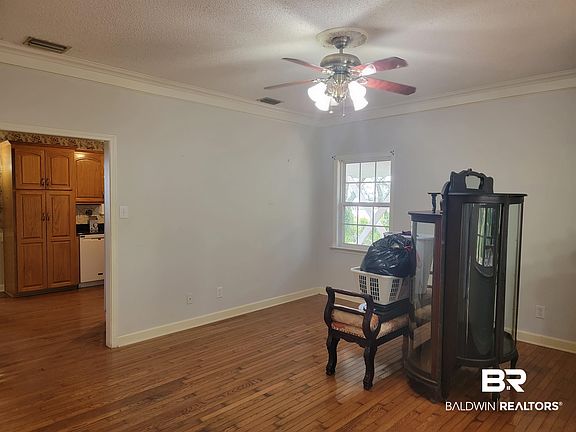 3rd image of 9436 Bay View Dr